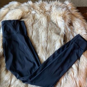 Black lululemon mesh leggings